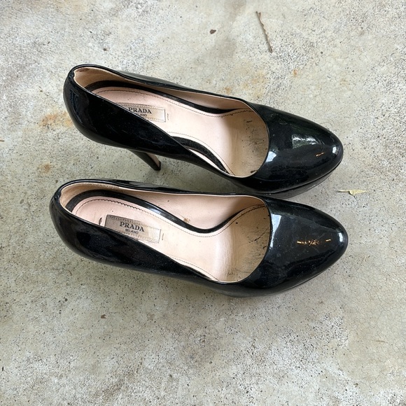 Authentic vintage Prada heels - Picture 4 of 5
